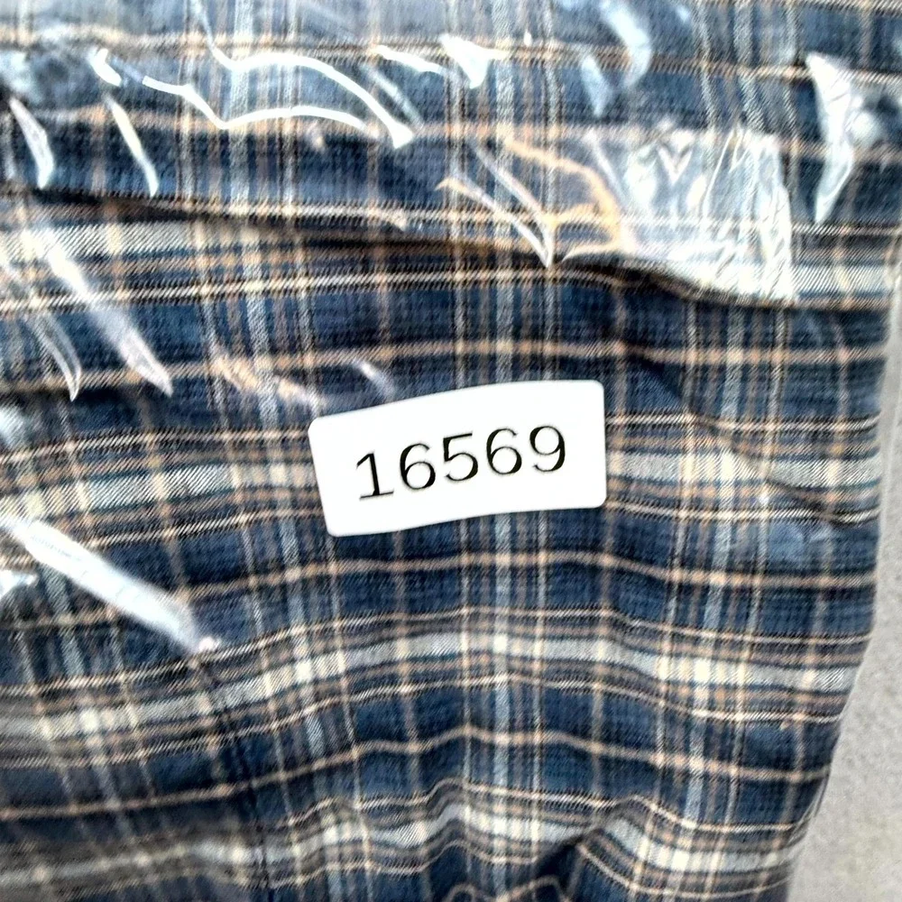 Wrangler‎ Rugged Wear Flannel Shirt Mens Medium Blue Plaid Long Sleeve Button Up